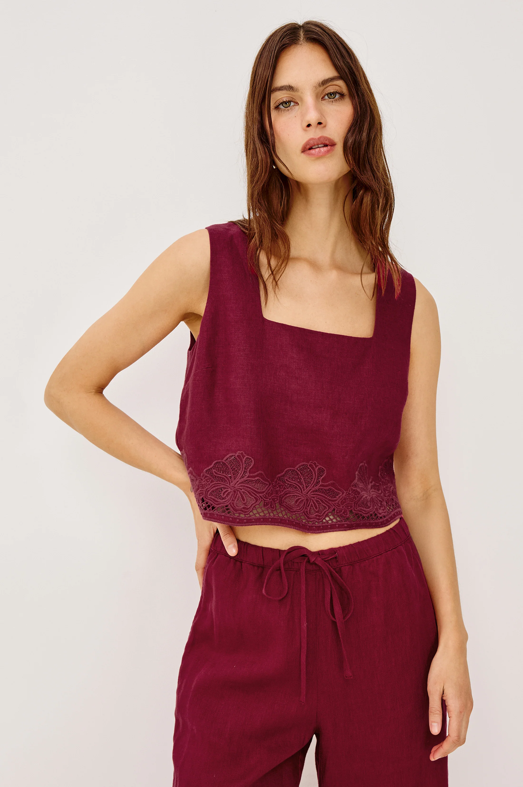 AKIRA TOP - BERRY HIBISCUS EMBROIDERY - Image 4