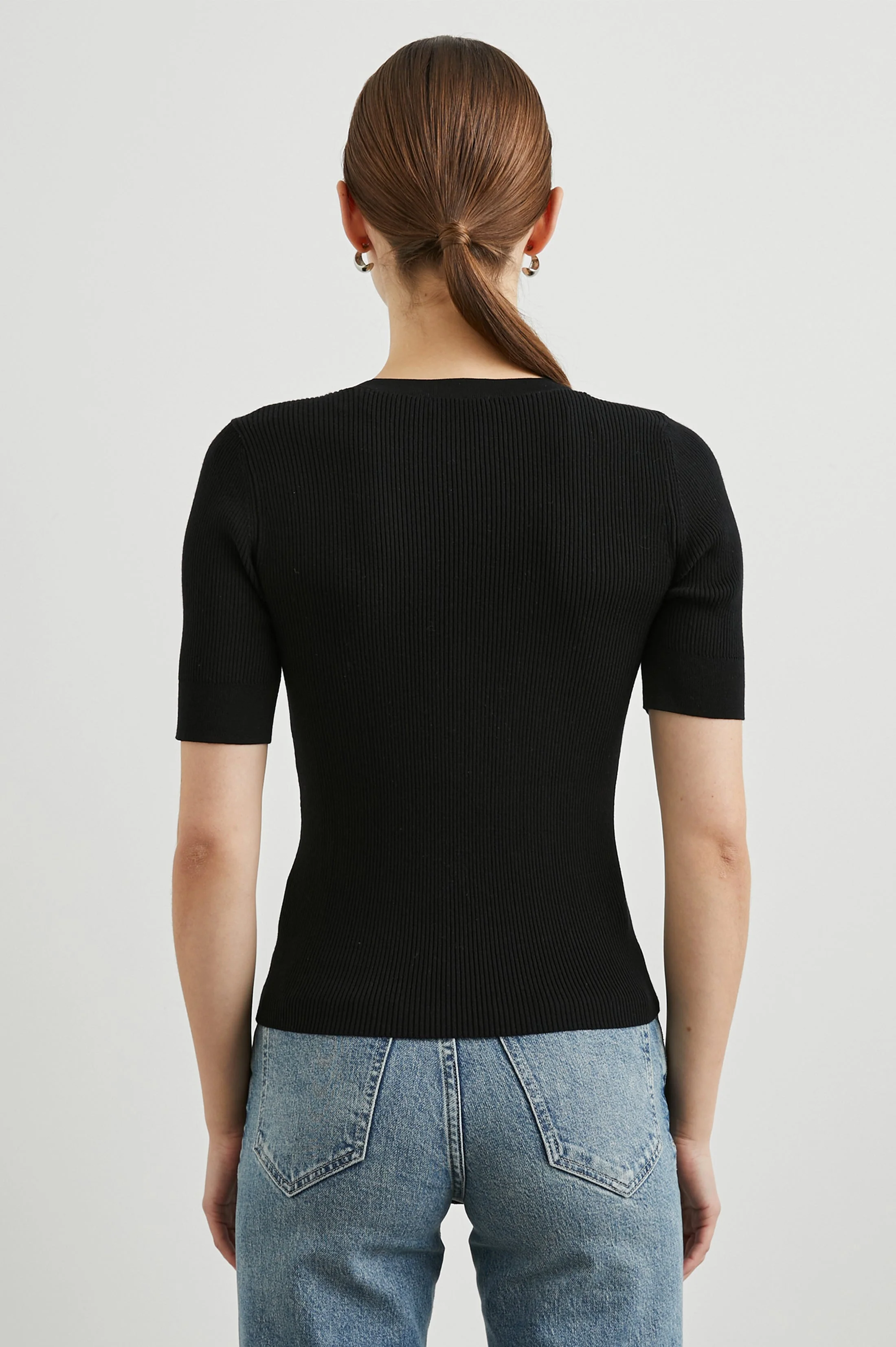 ARI TOP - BLACK - Image 5