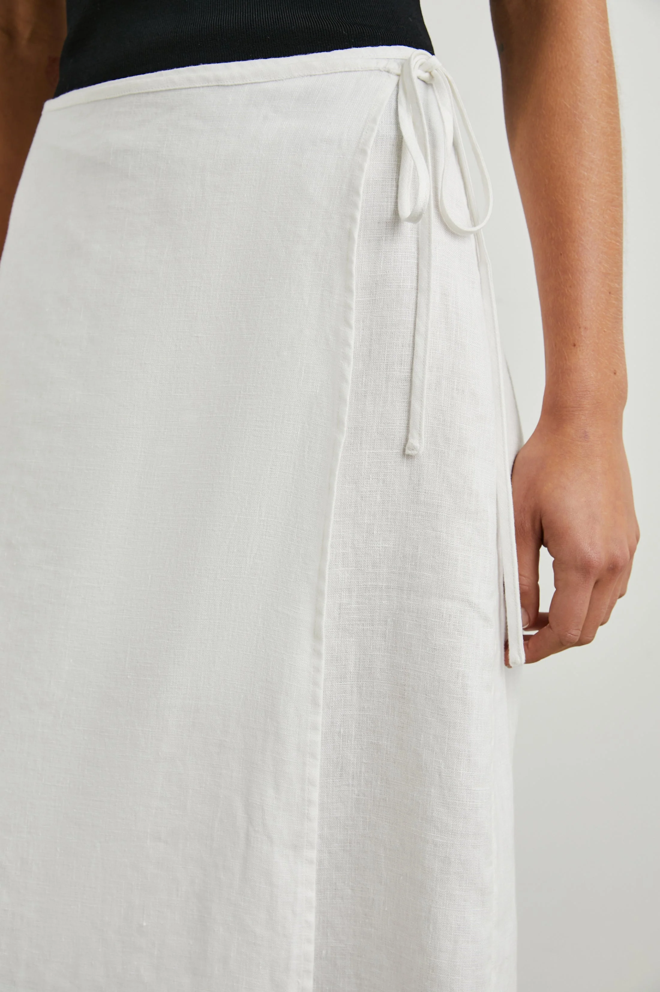 CARLY SKIRT - WHITE - Image 2