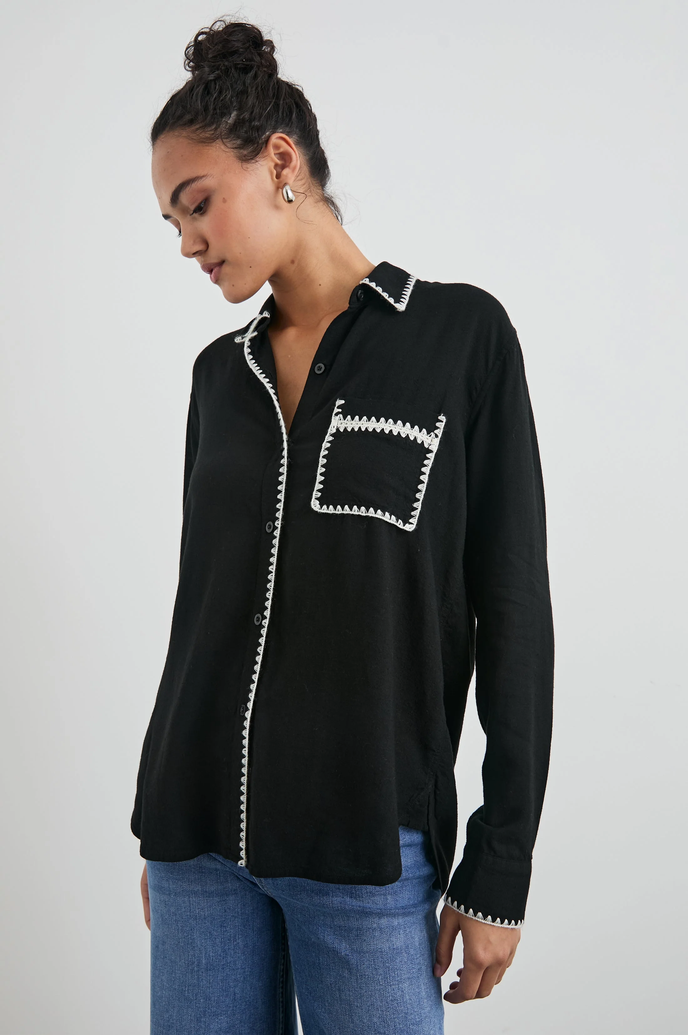 CHARLI SHIRT - BLACK BLANKET STITCH - Image 3