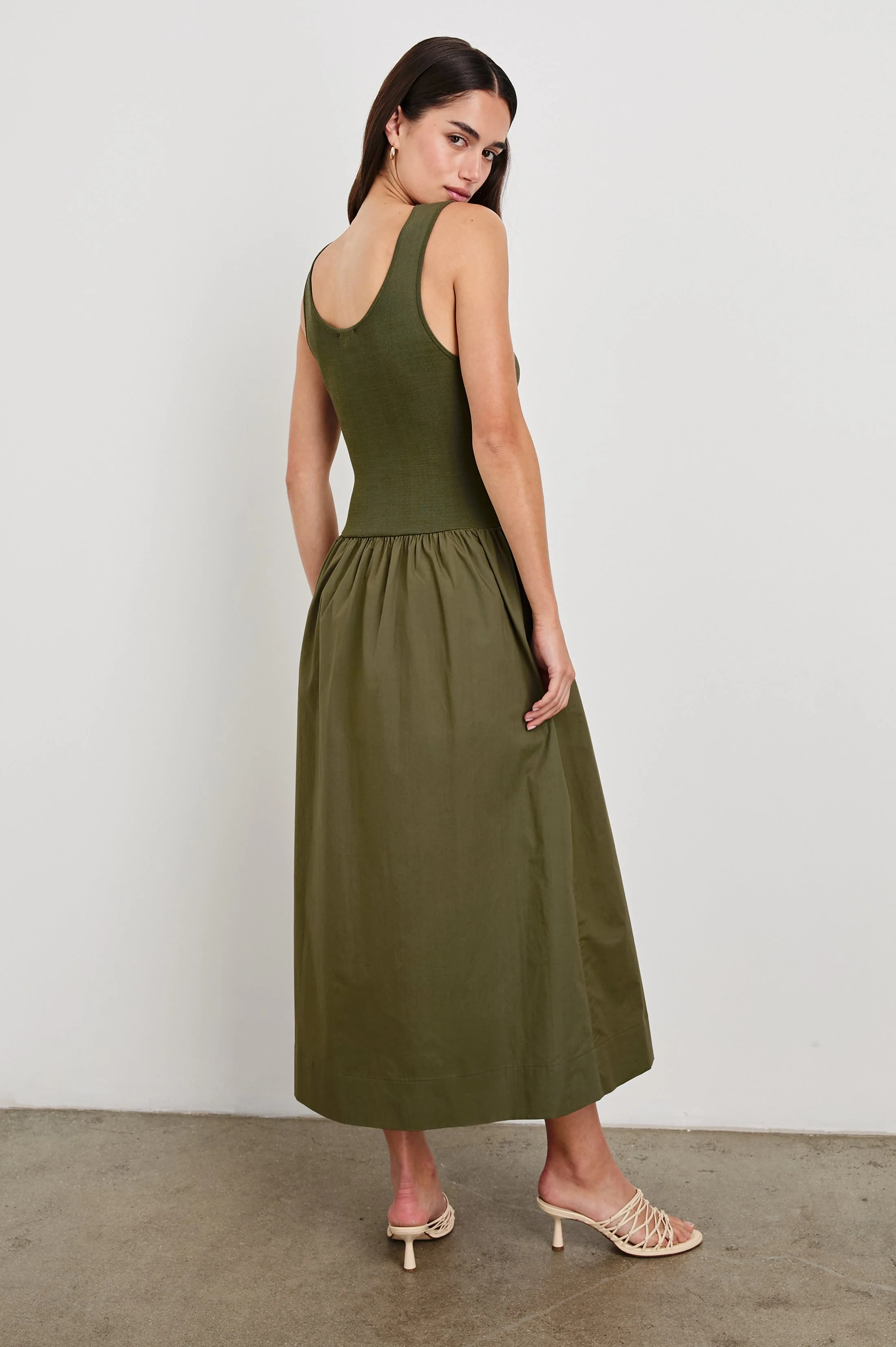 DIA DRESS - OLIVE - Image 4