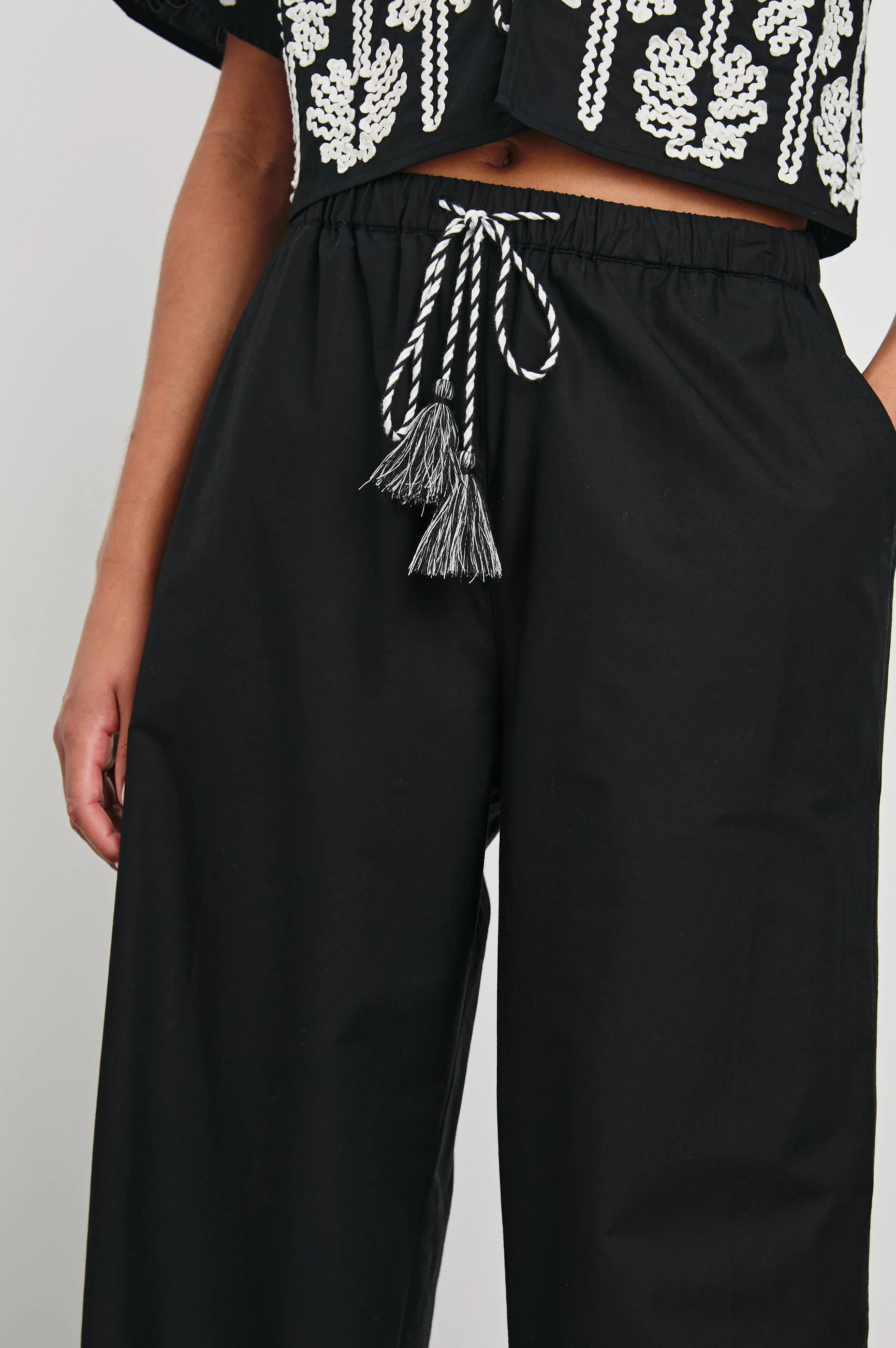EMMIE PANT - BLACK IVORY PALM TREES - Image 2