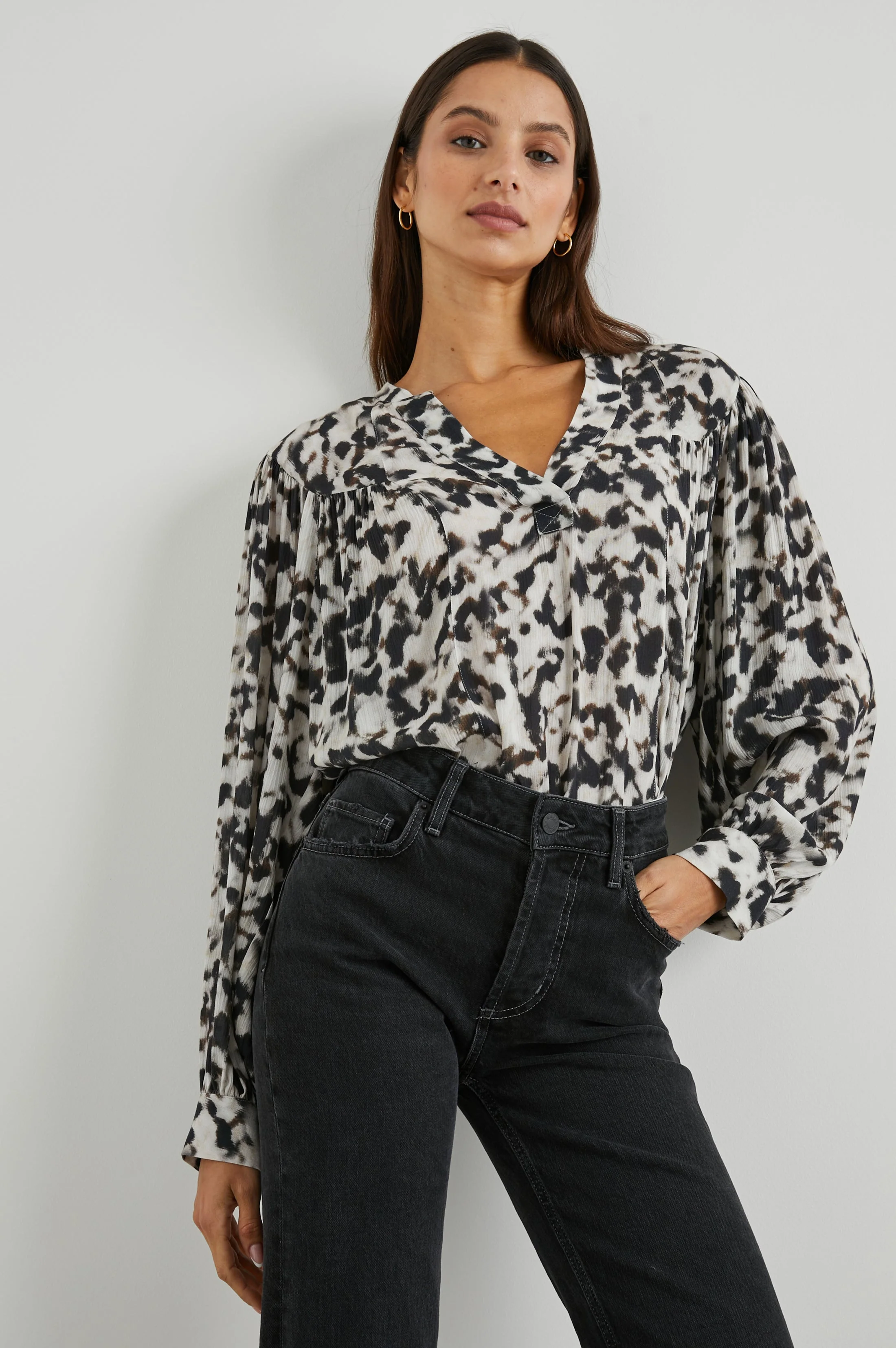FABLE TOP - BLURRED CHEETAH - Image 4