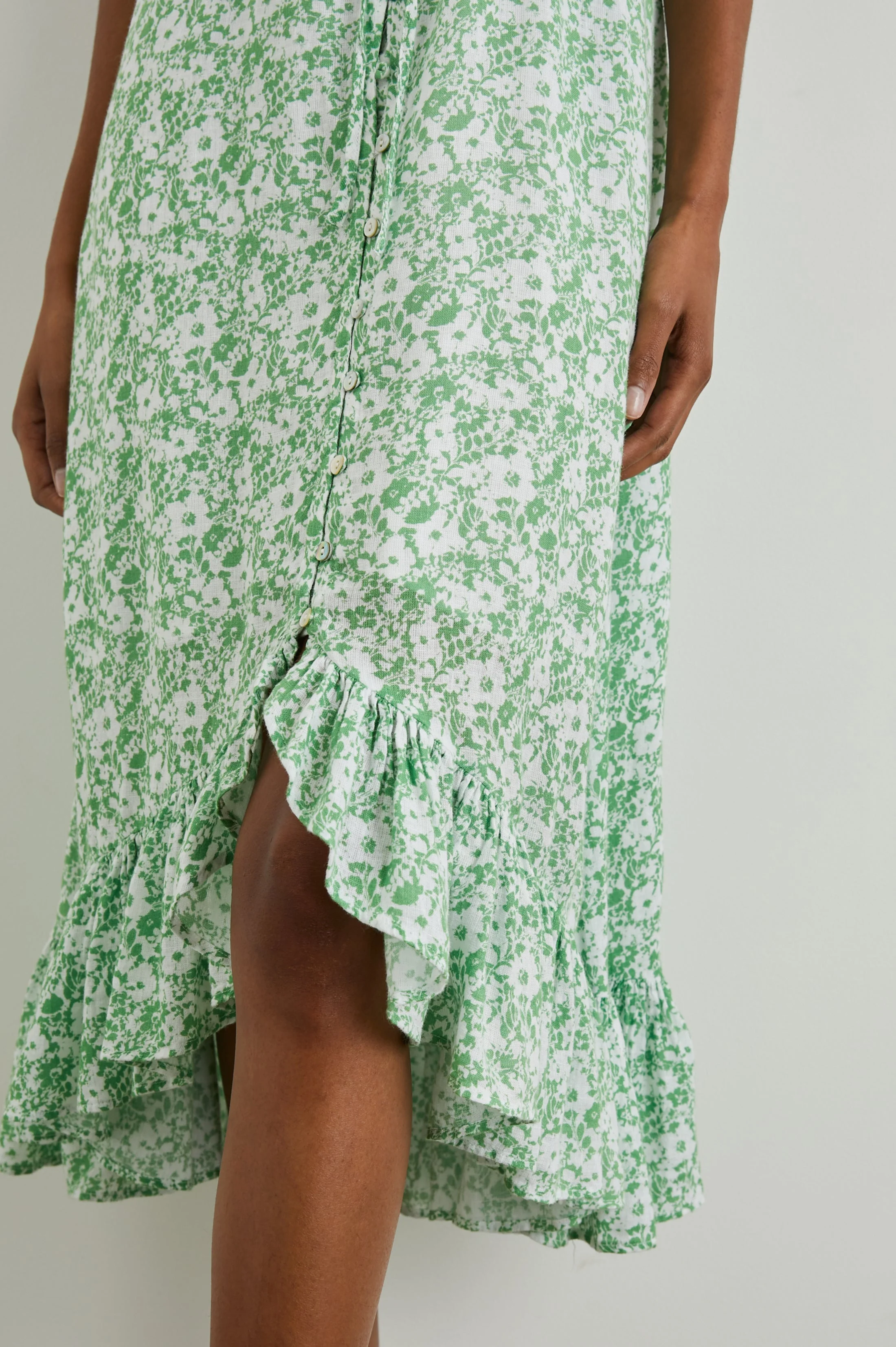 FRIDA DRESS - GREEN TEXTURE FLORAL - Image 2