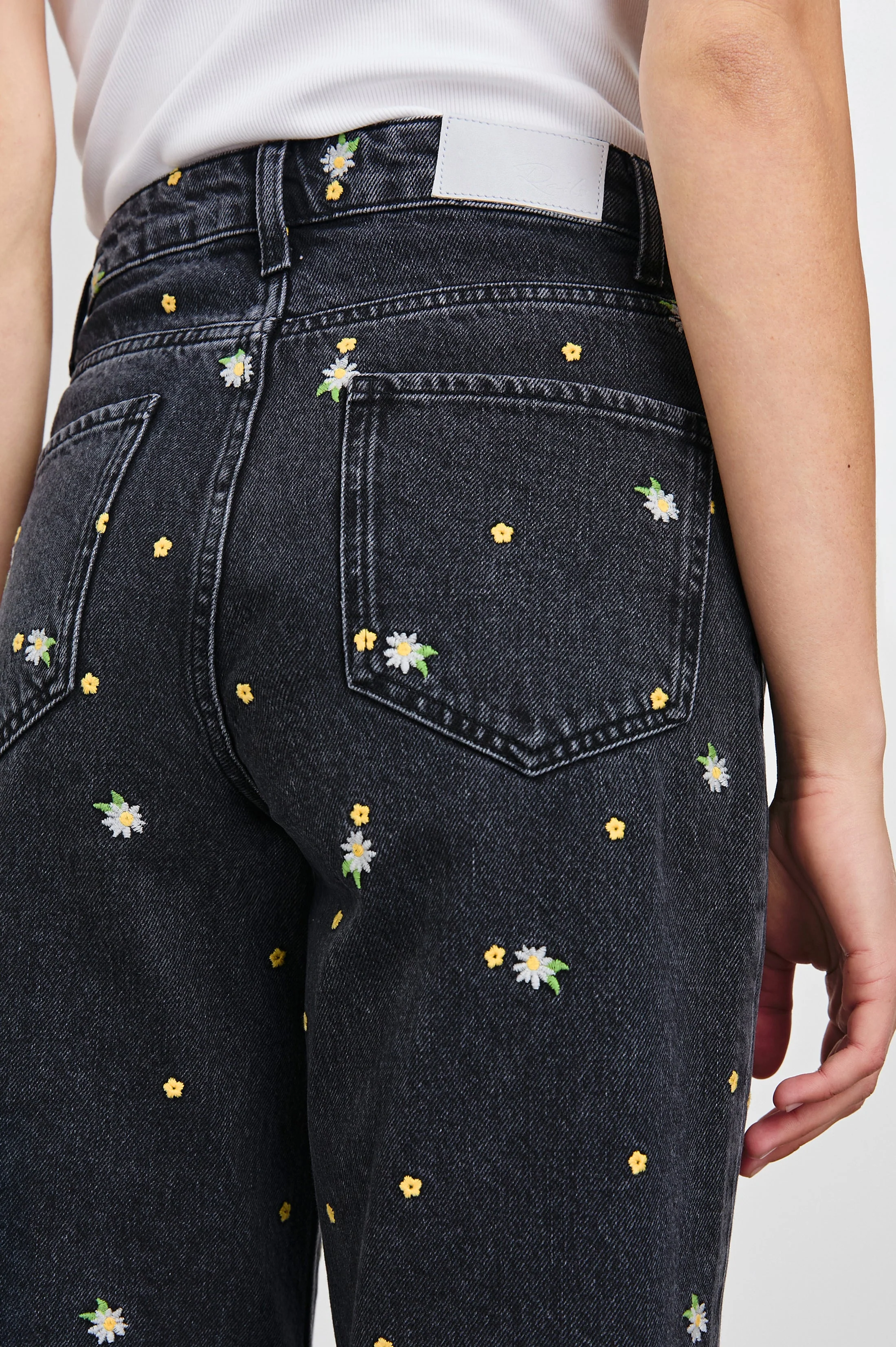 GETTY CROP WIDE LEG - ASH BLACK FLORAL - Image 4