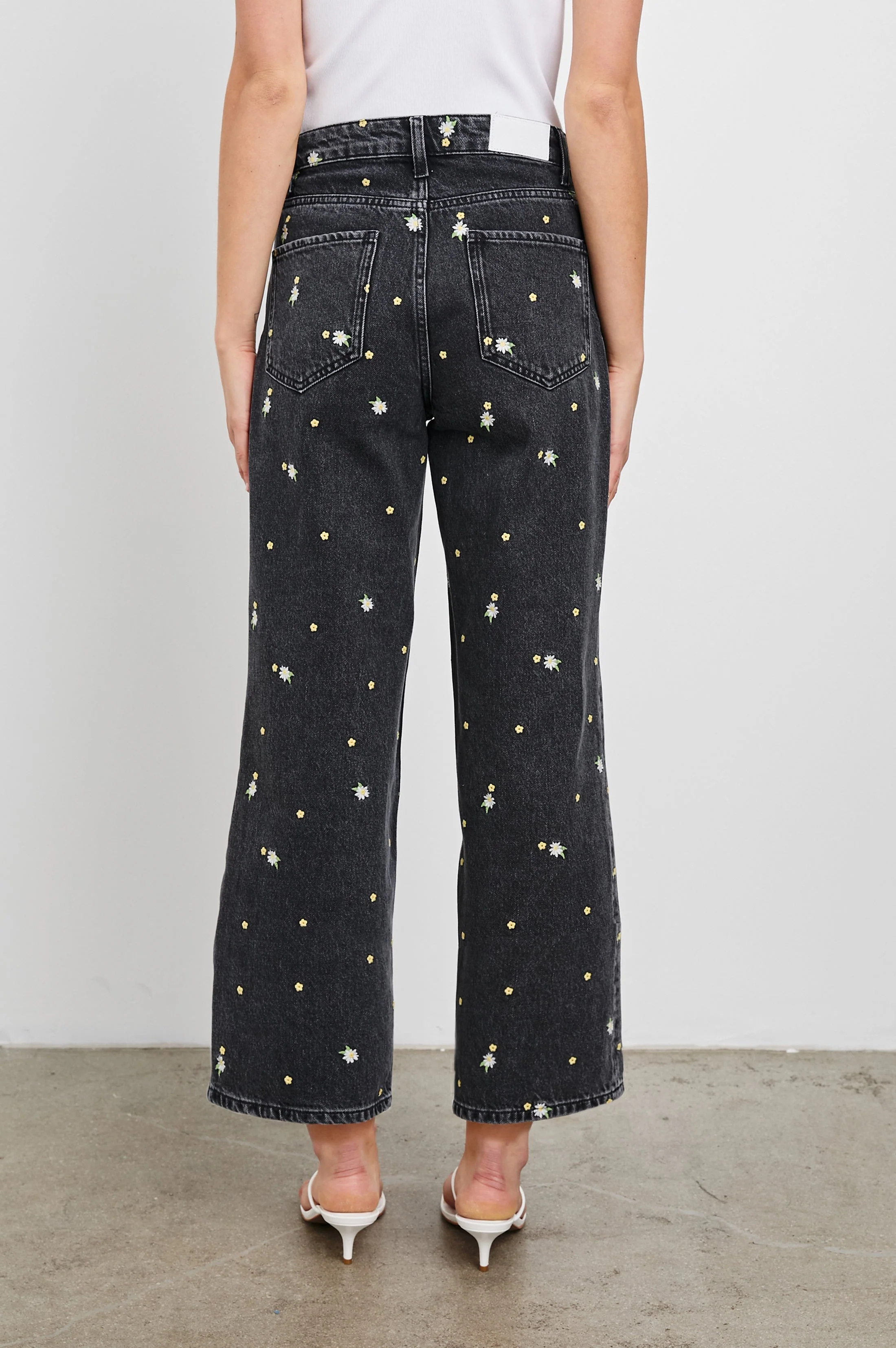 GETTY CROP WIDE LEG - ASH BLACK FLORAL - Image 5