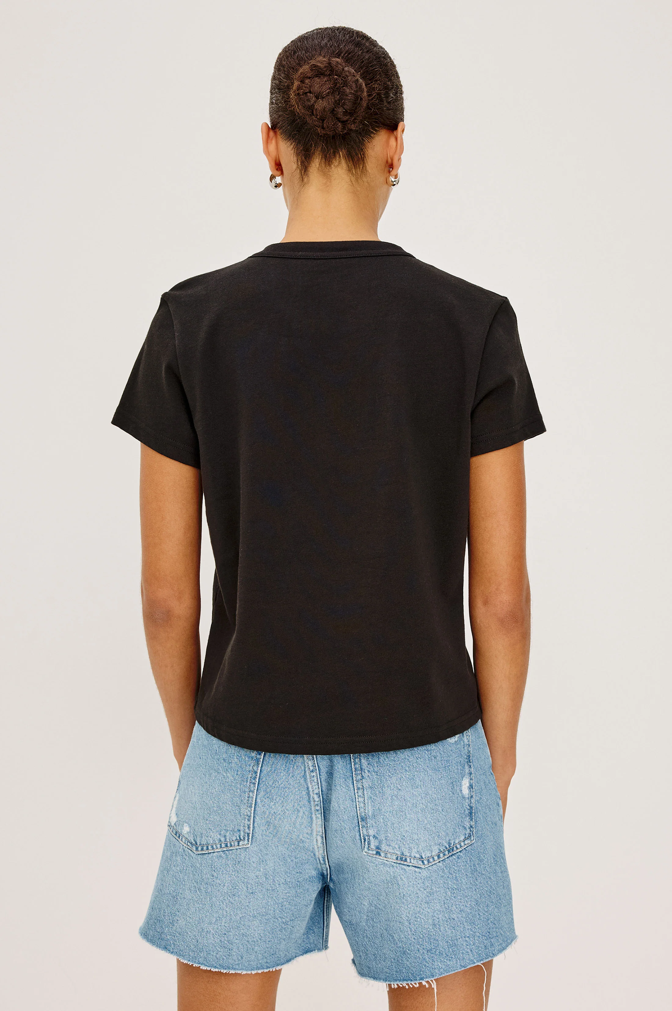 GIRLFRIEND T-SHIRT - BLACK - Image 4