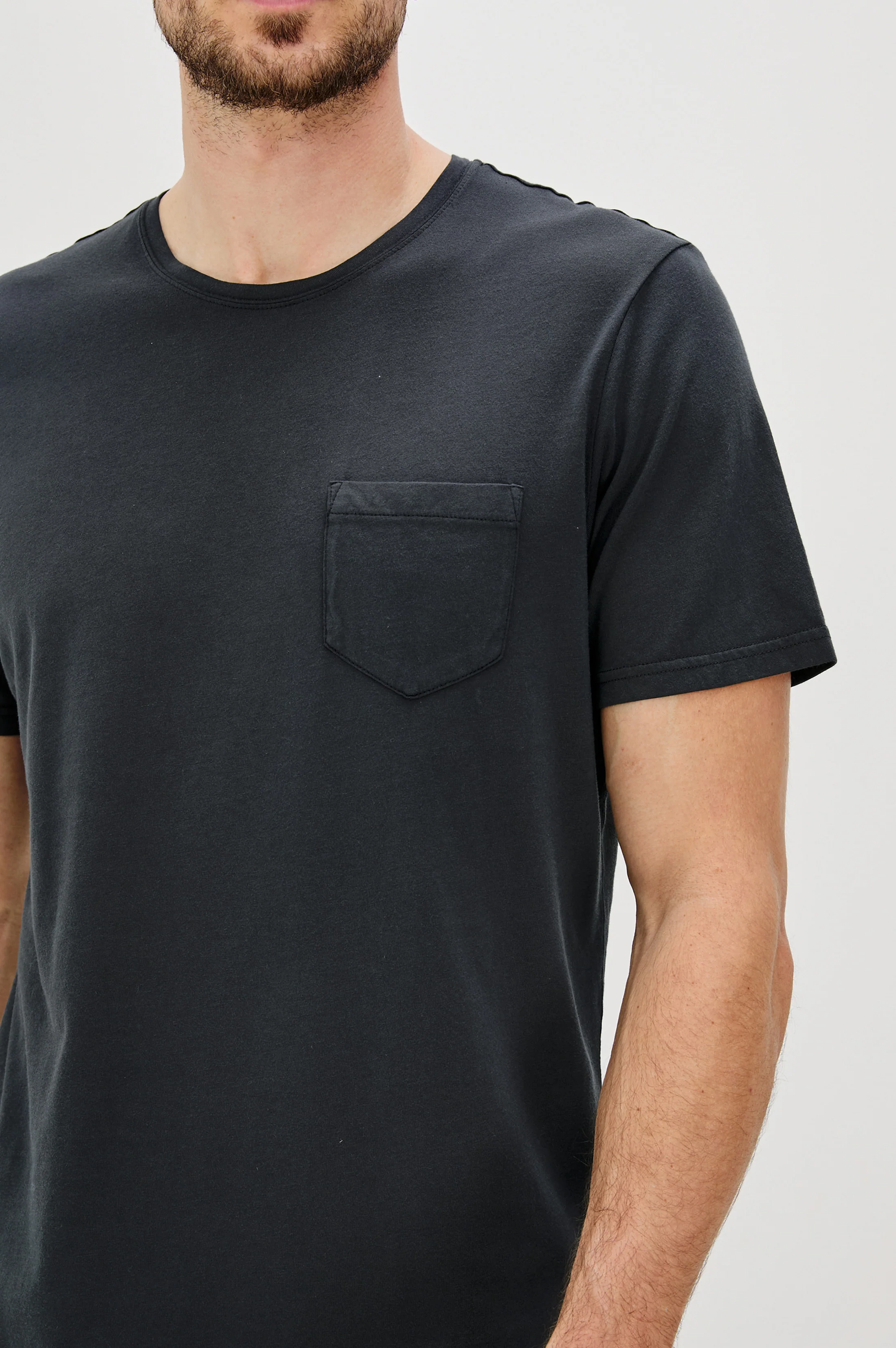 JOHNNY T-SHIRT - CARBON - Image 2