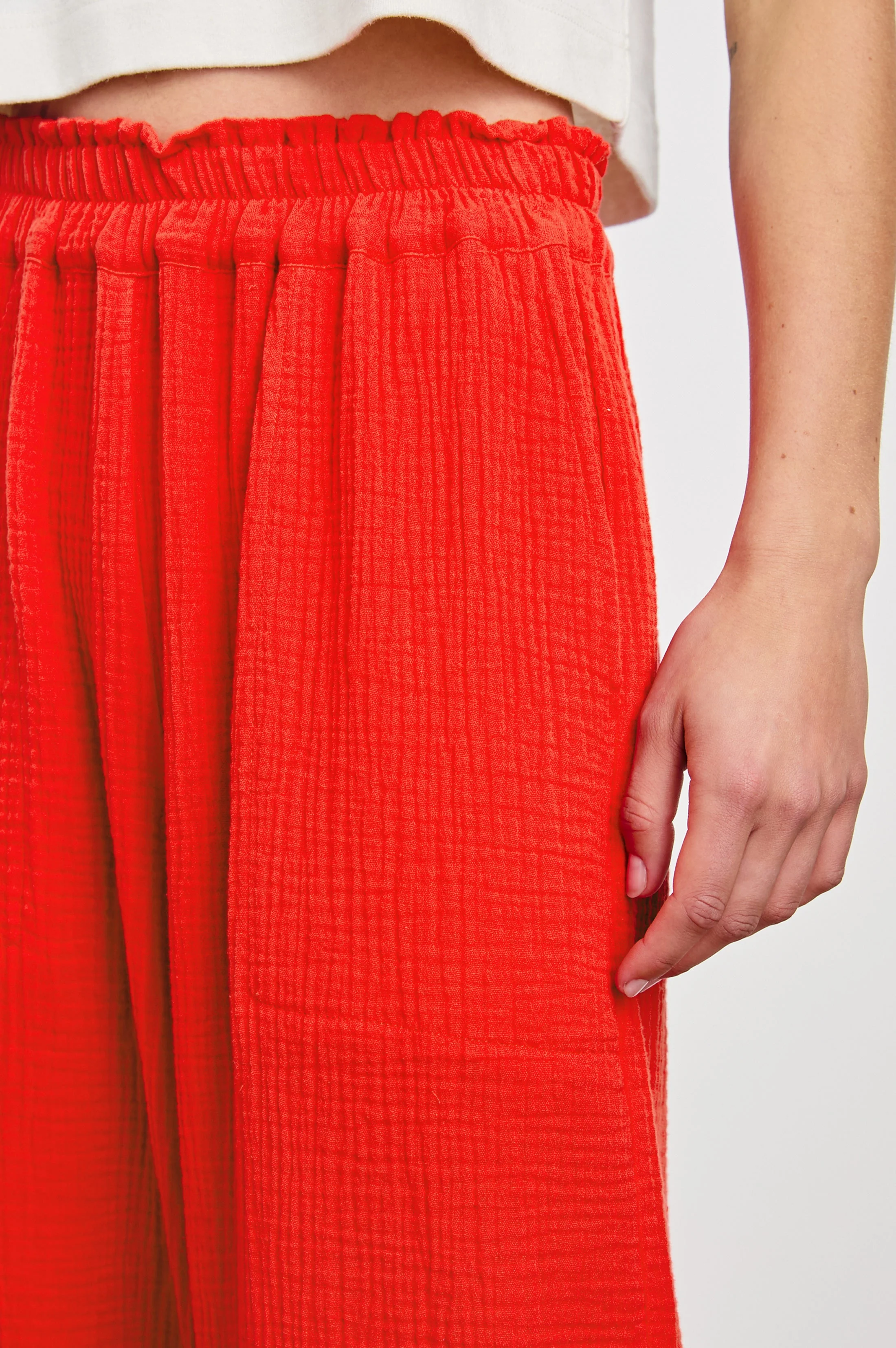 LEON CROP PANT - CHERRY - Image 2