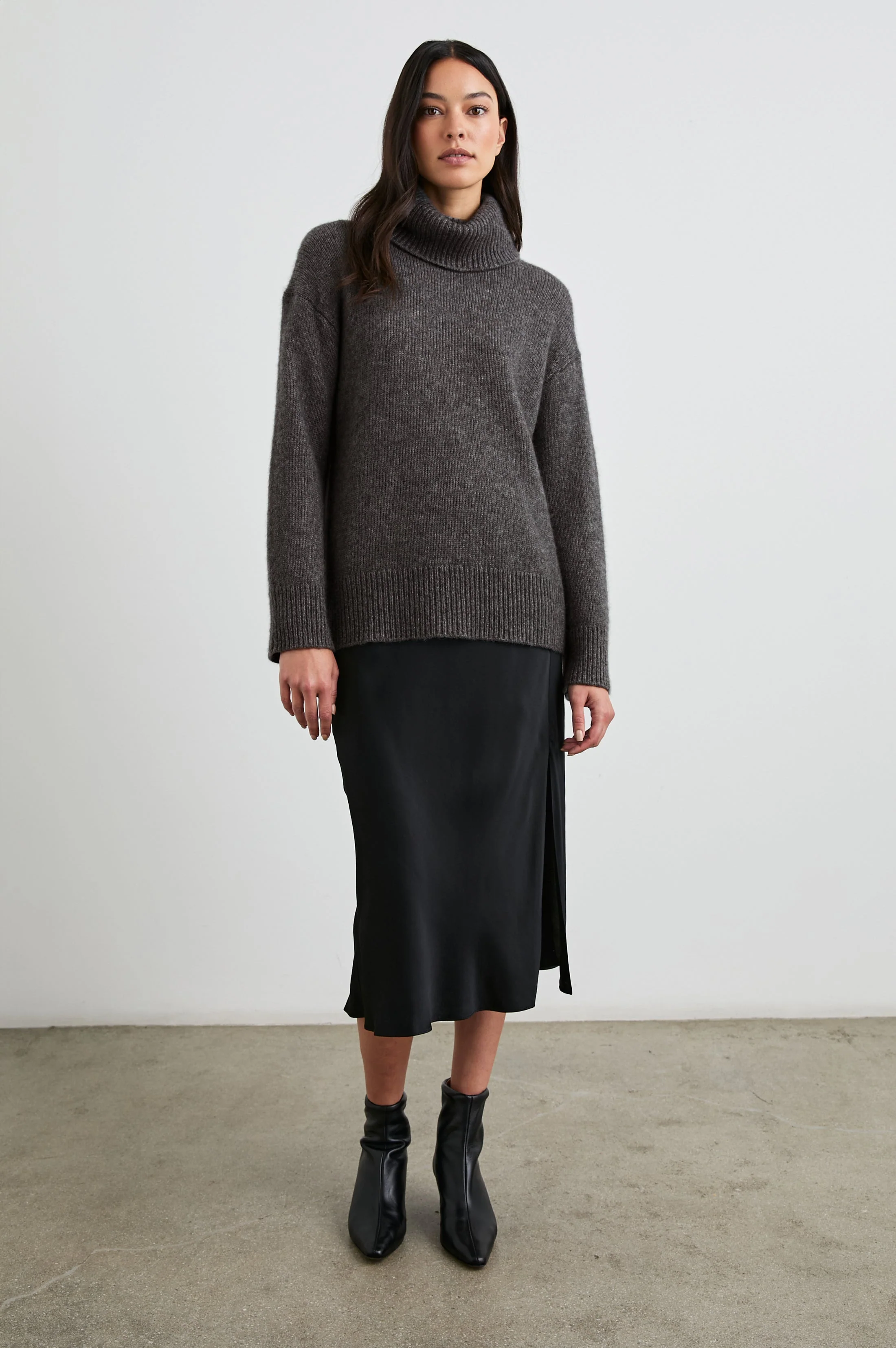 NADINE SWEATER - THUNDER - Image 5