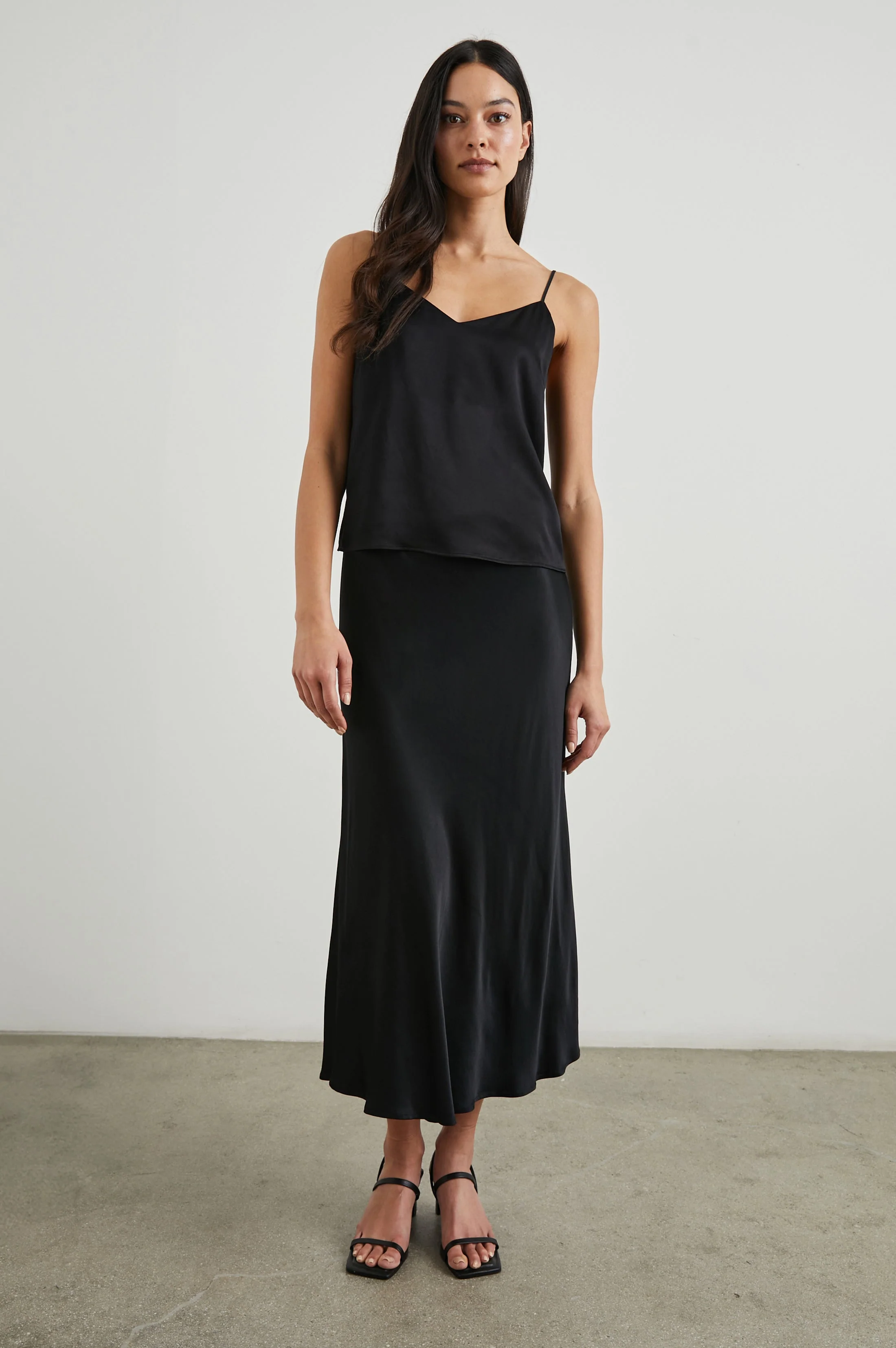 PAOLA TOP - BLACK - Image 3