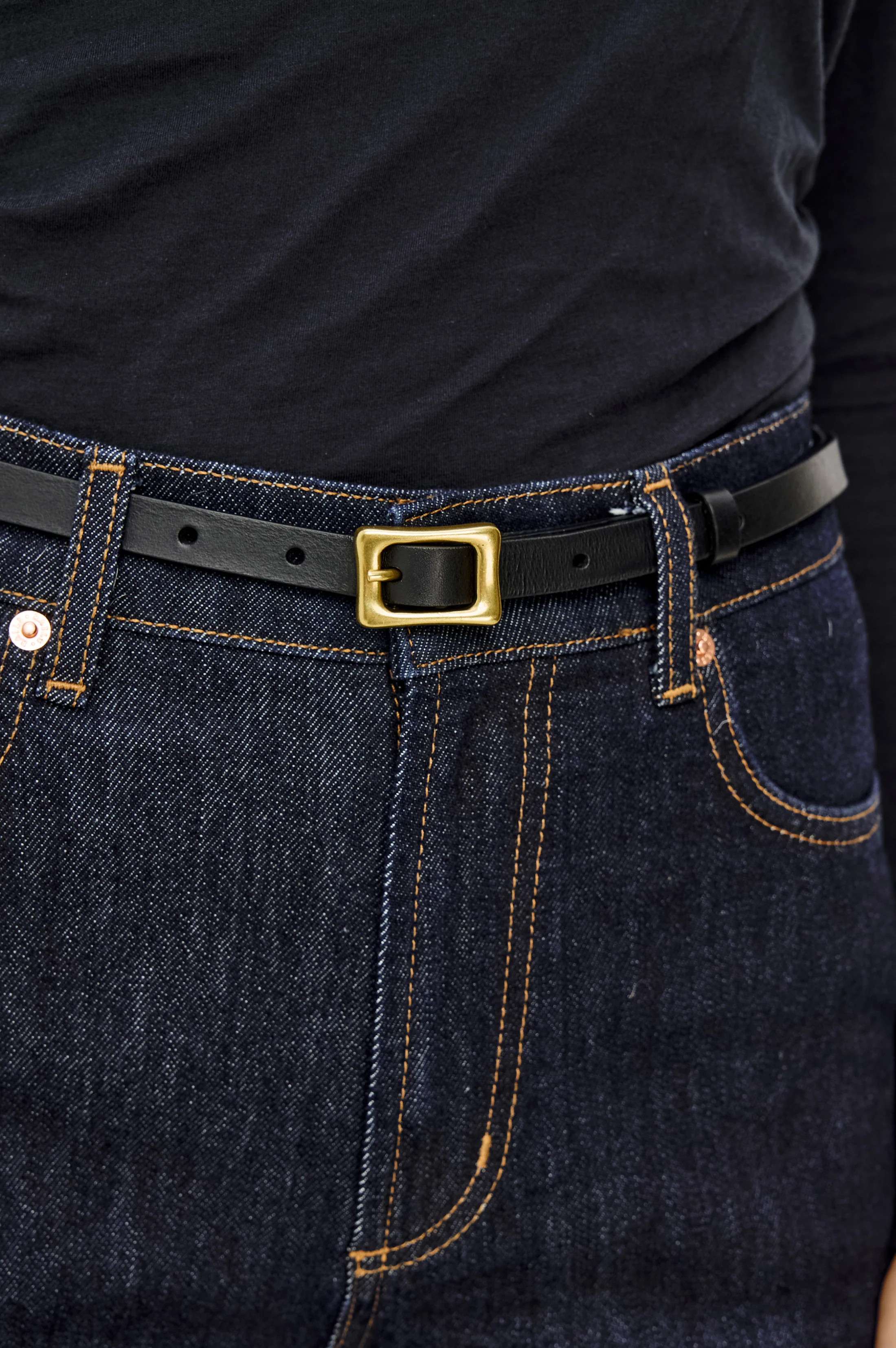 REMI BELT MINI - BLACK GOLD - Image 2
