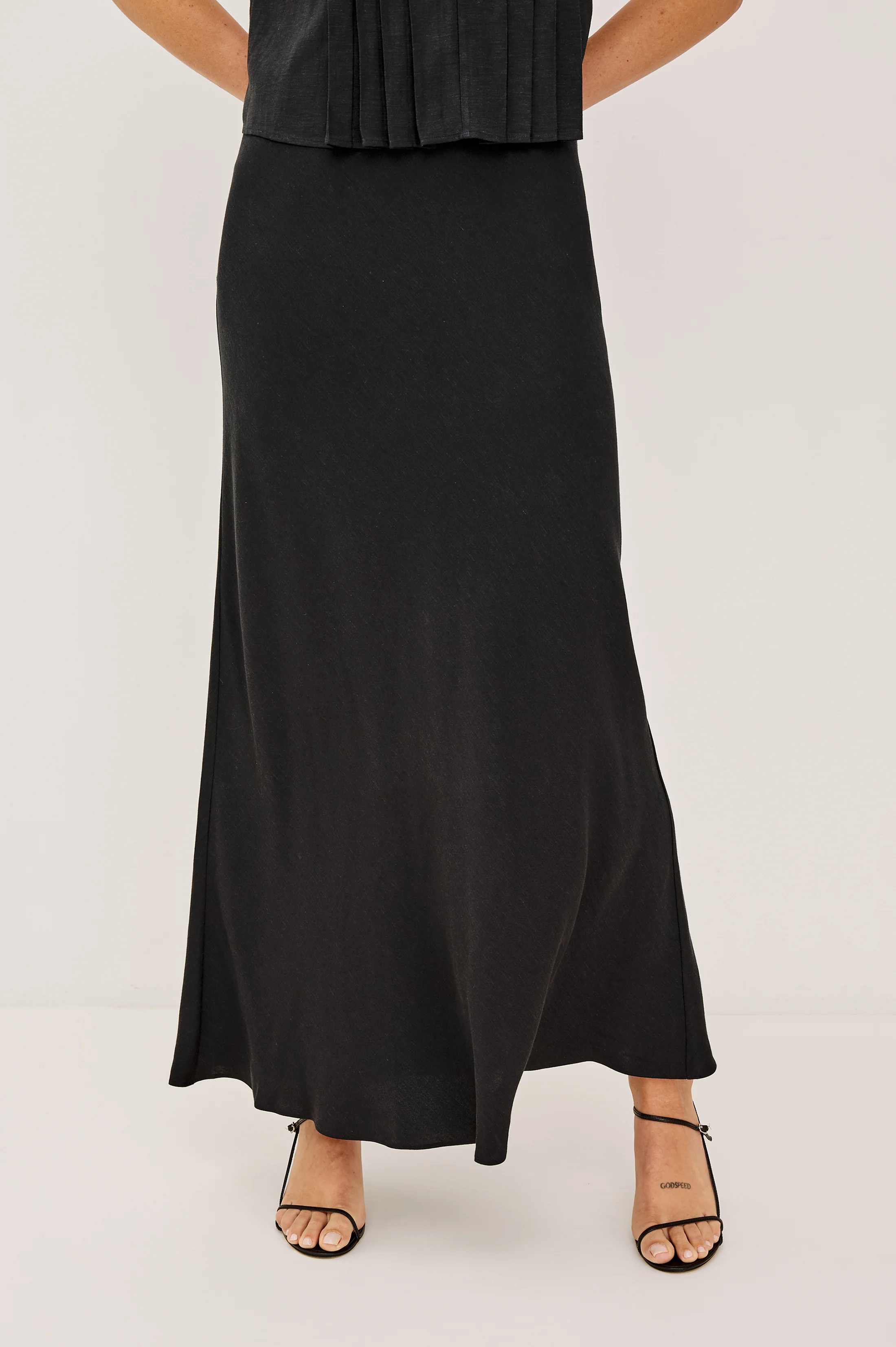 ROMINA SKIRT - BLACK LINEN