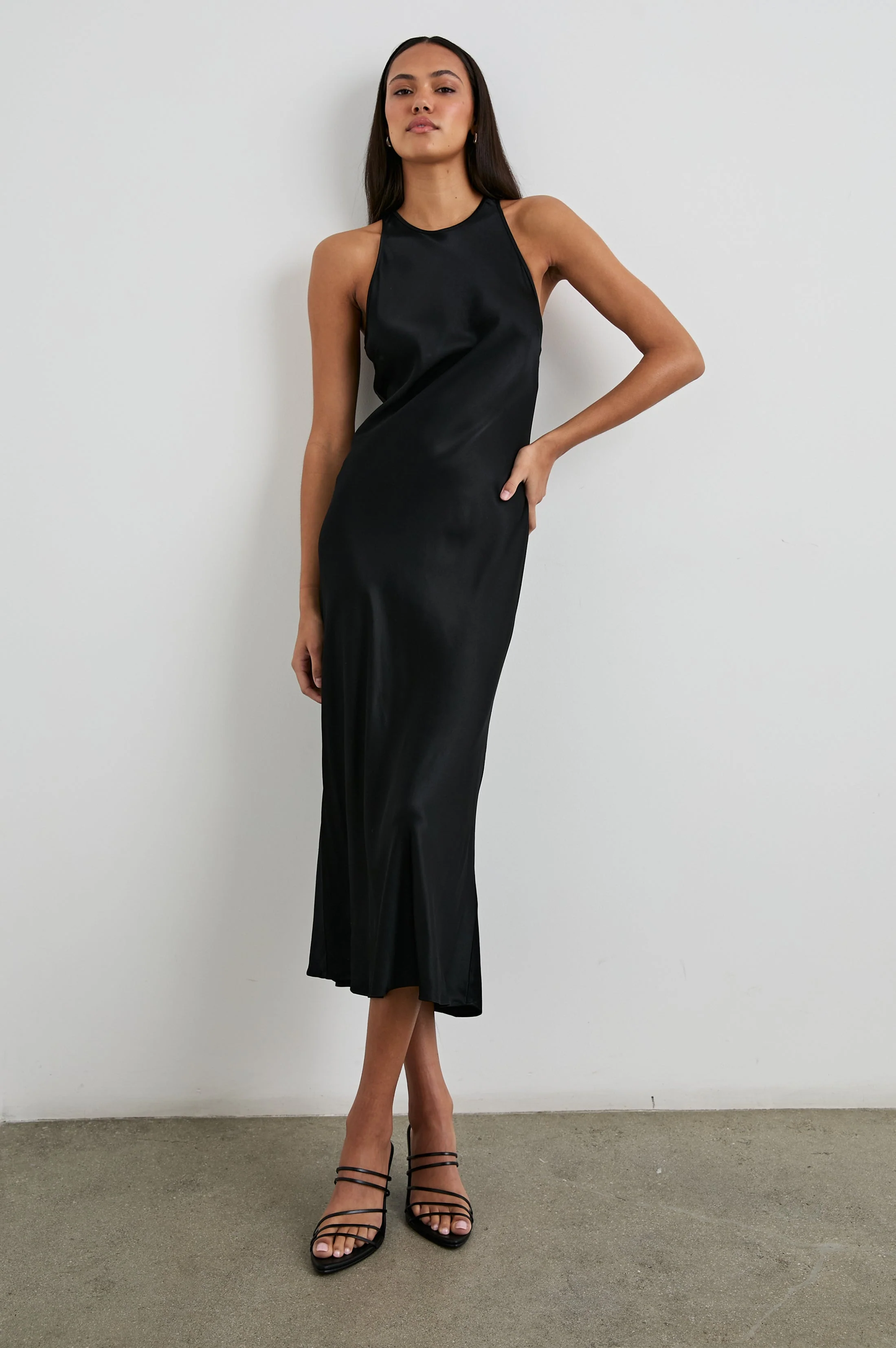 SOLENE DRESS - BLACK - Image 4