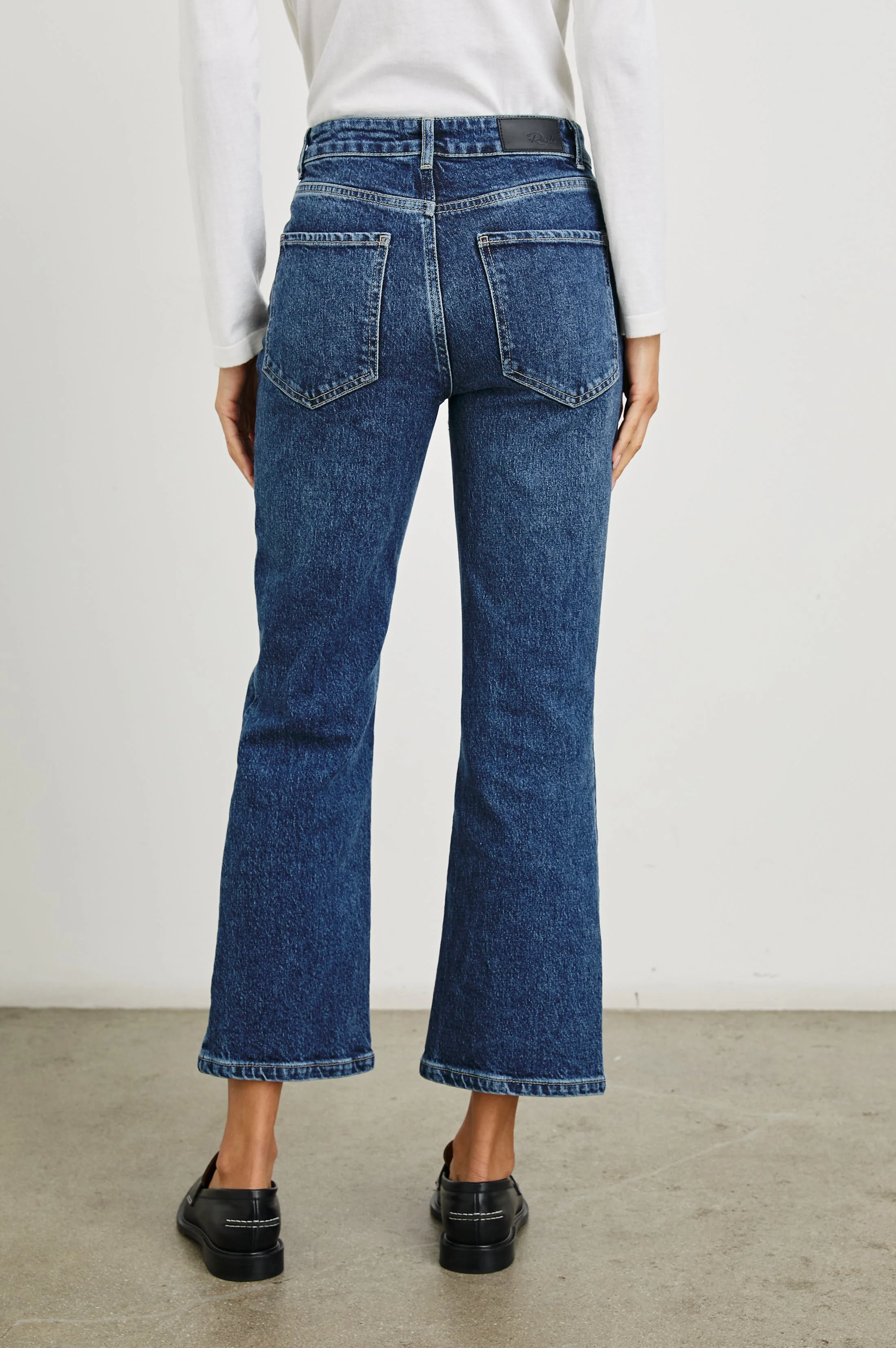 SUNSET CROP SLIM FLARE - COLLEGIATE BLUE - Image 5