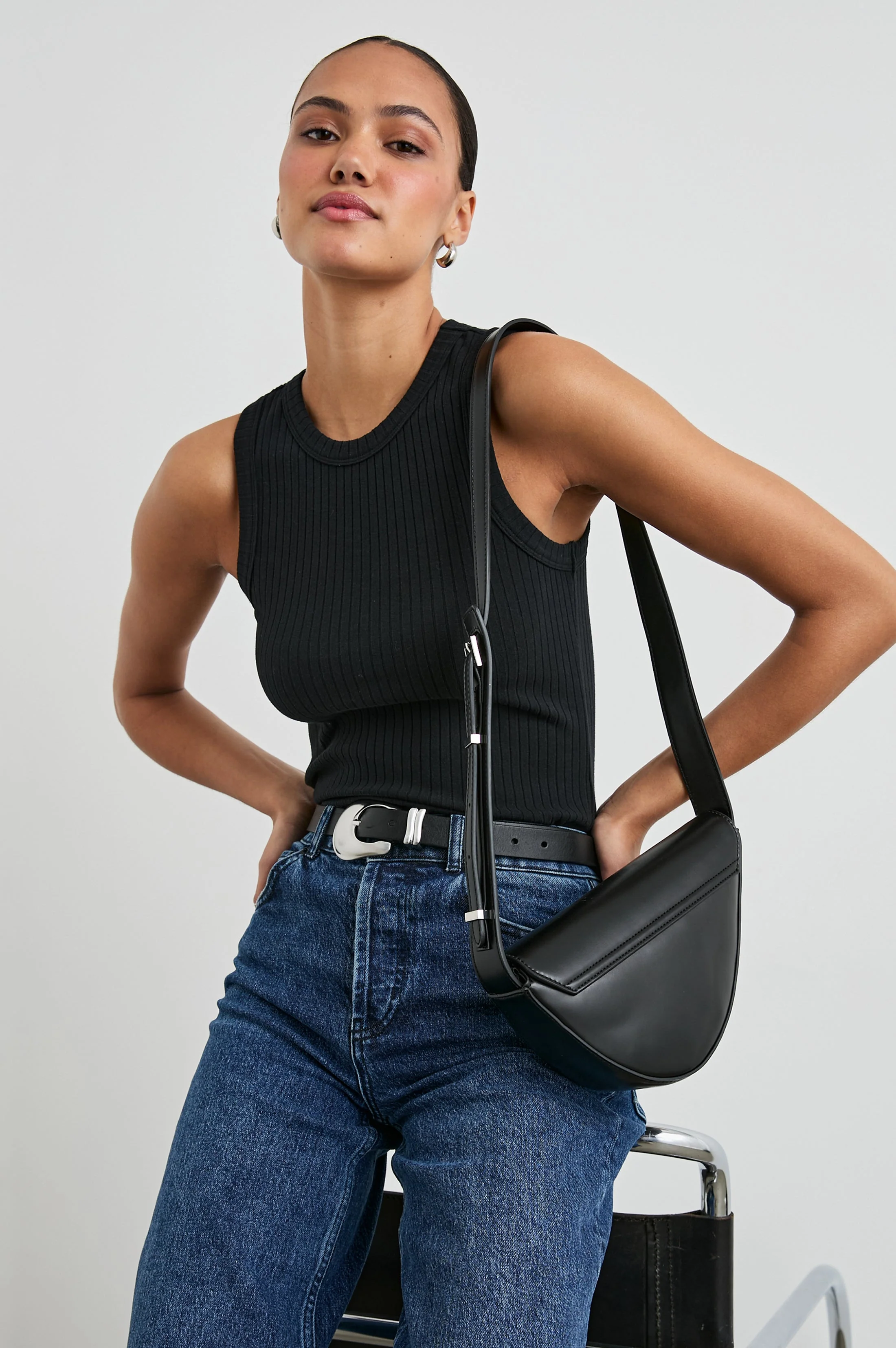 THE RACER TANK - TRUE BLACK - Image 7