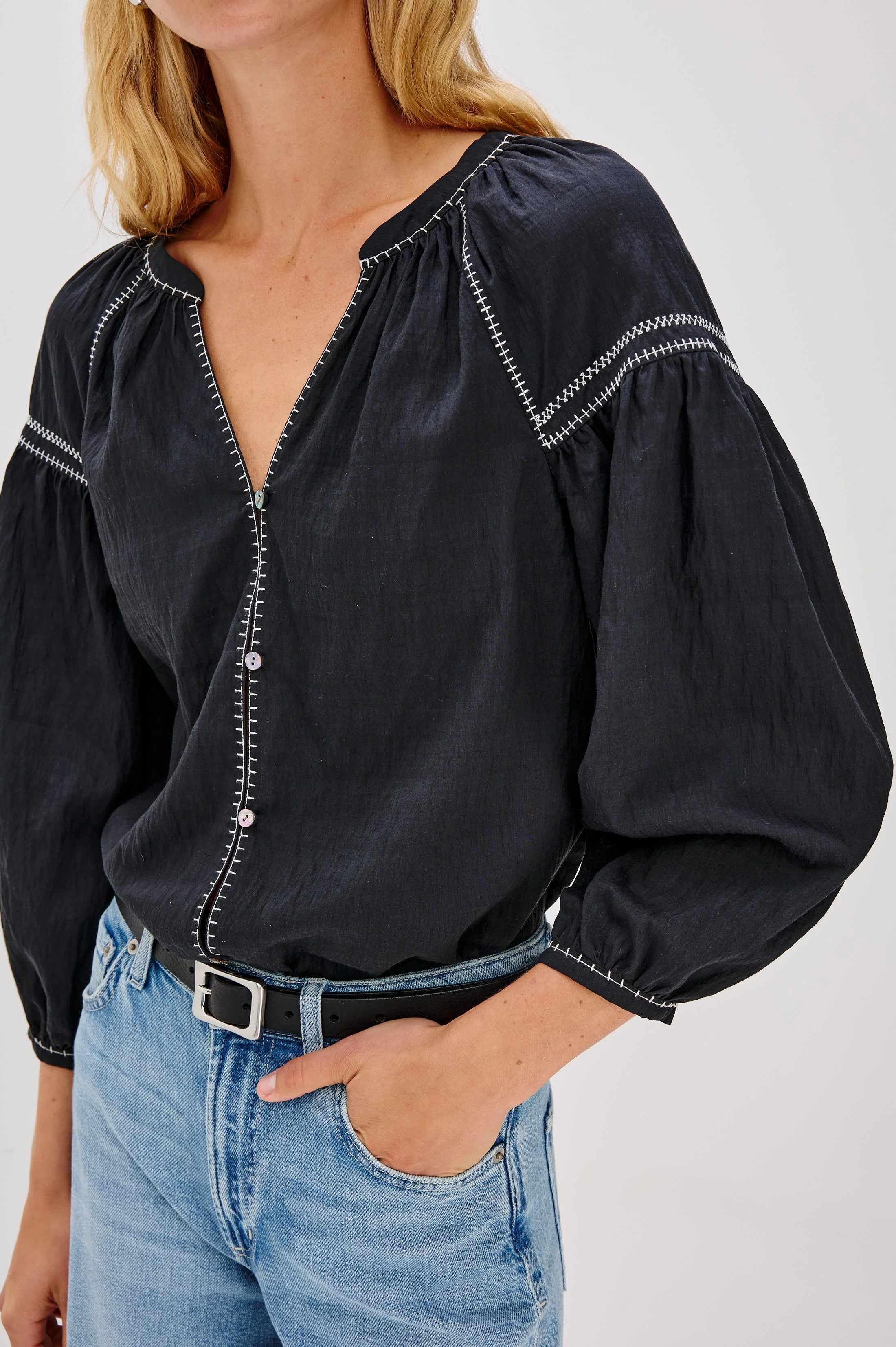 VASIA TOP - BLACK - Image 3